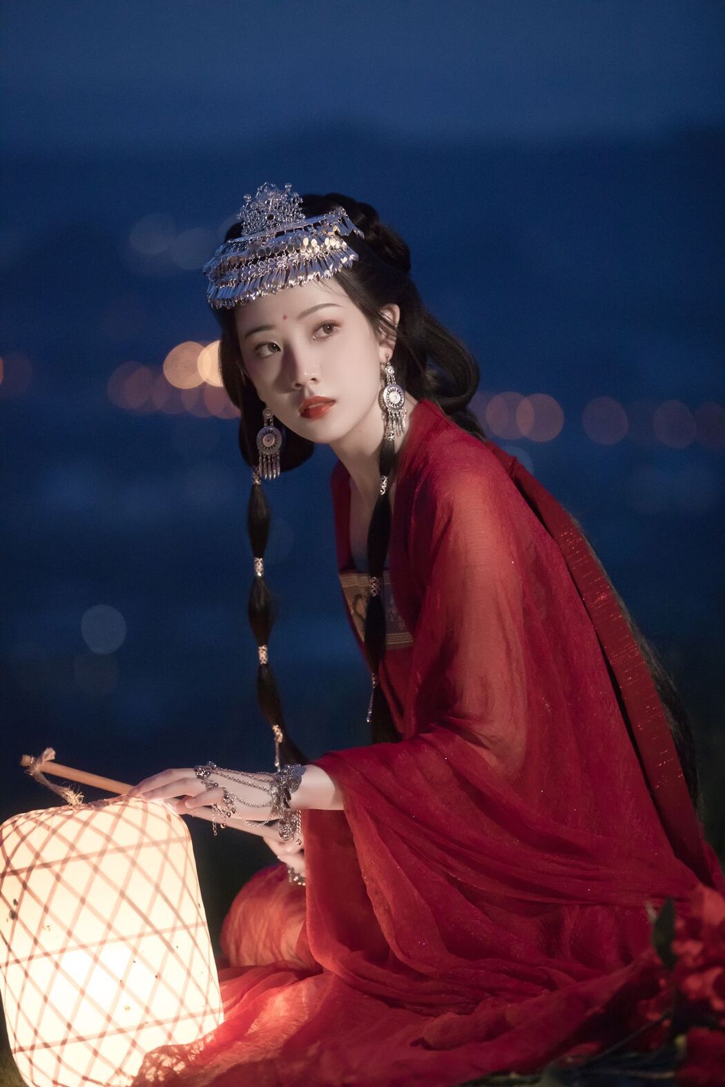 YiTuYu艺图语 Vol.2574 Zhi Zhi Qi