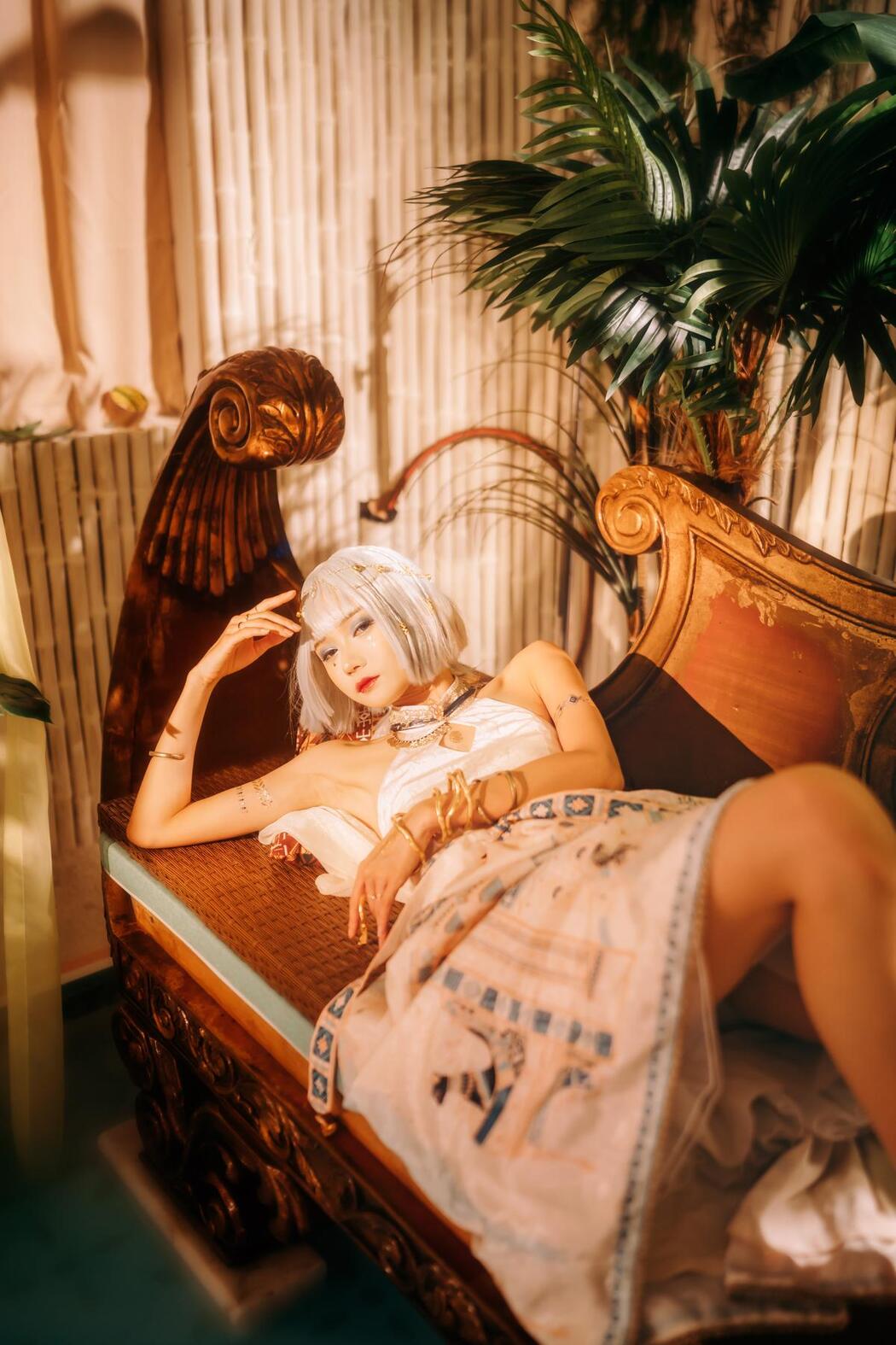 YiTuYu艺图语 Vol.2513 Tu Zi Zzz Bu Chi Hu Luo Bo