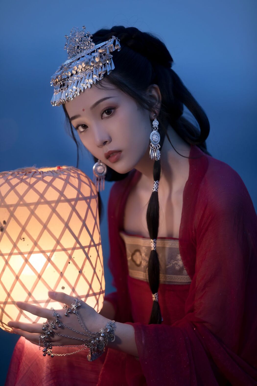 YiTuYu艺图语 Vol.2574 Zhi Zhi Qi