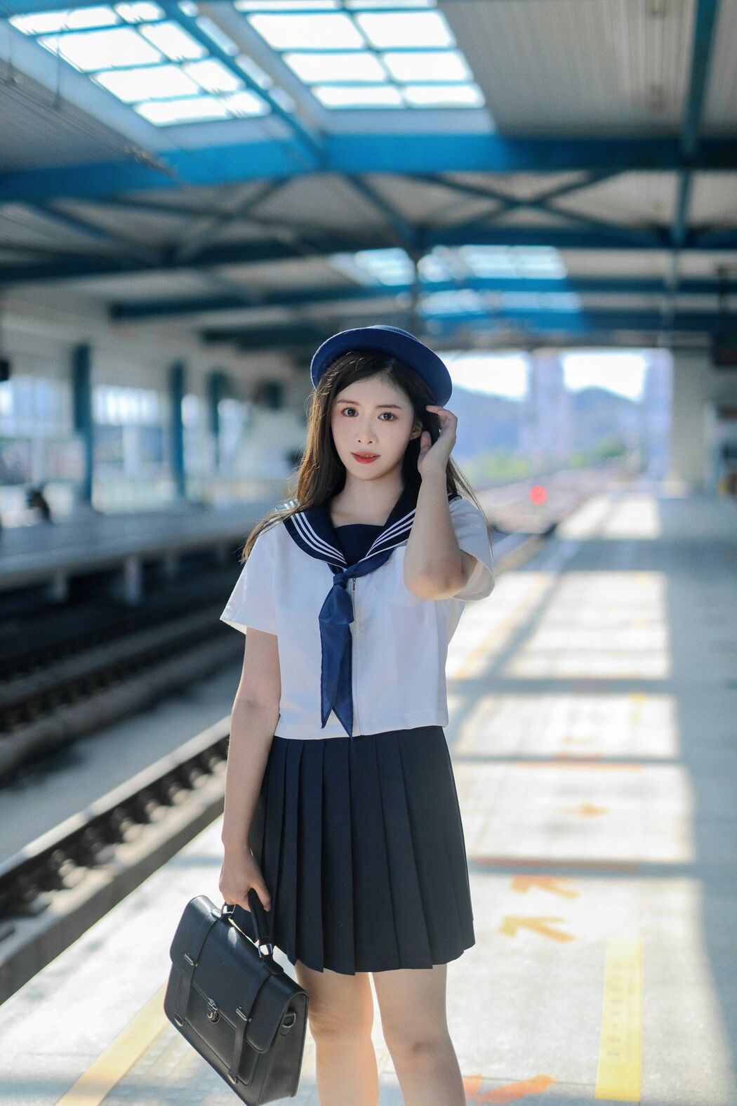 YiTuYu艺图语 Vol.2559 Dian Dong Xiao Zhu Pig