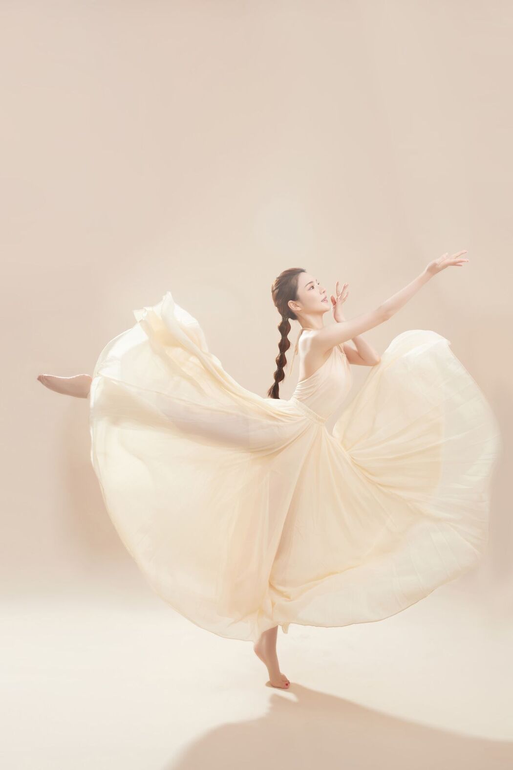 YiTuYu艺图语 Vol.2526 Ao Jiao Jun