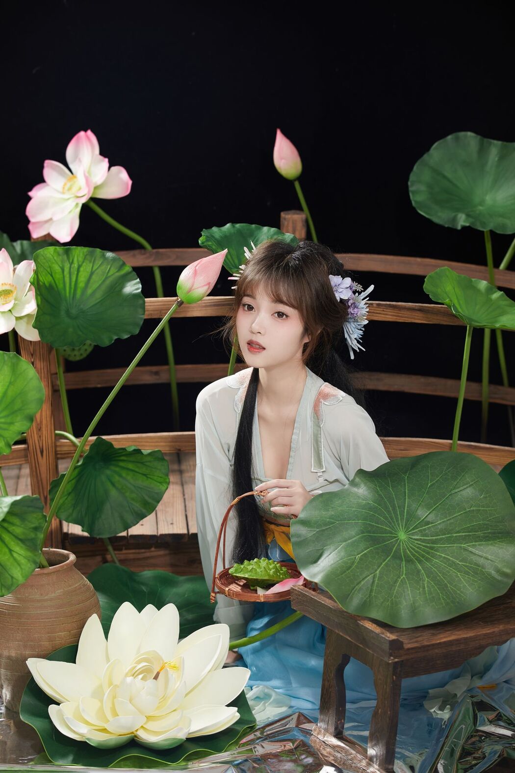 YiTuYu艺图语 Vol.2556 Xiao Wei Ren Er