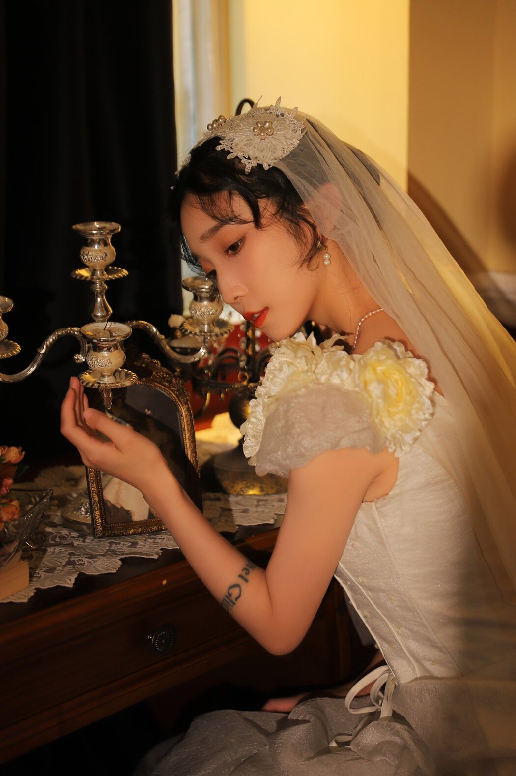 YiTuYu艺图语 Vol.2601 Lei Meng Ying