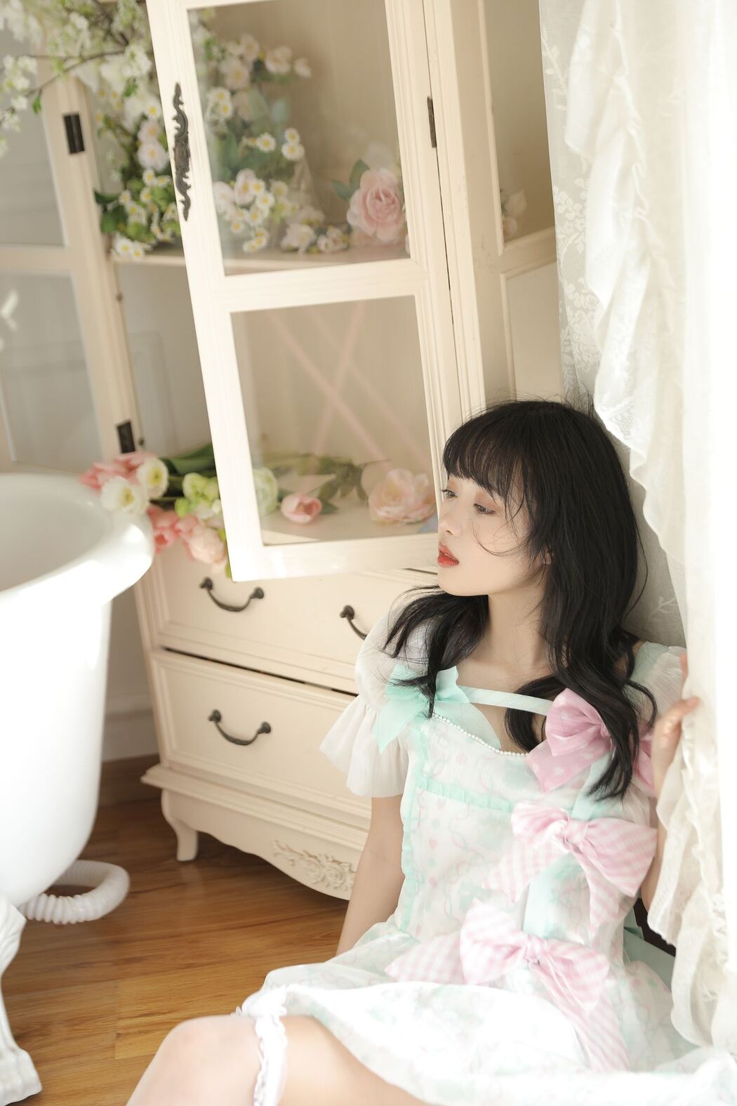 YiTuYu艺图语 Vol.2587 Xiao Wei Ren Er