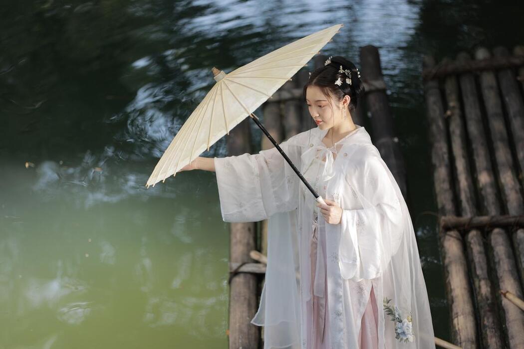 YiTuYu艺图语 Vol.2510 Qi Ni Si Mao