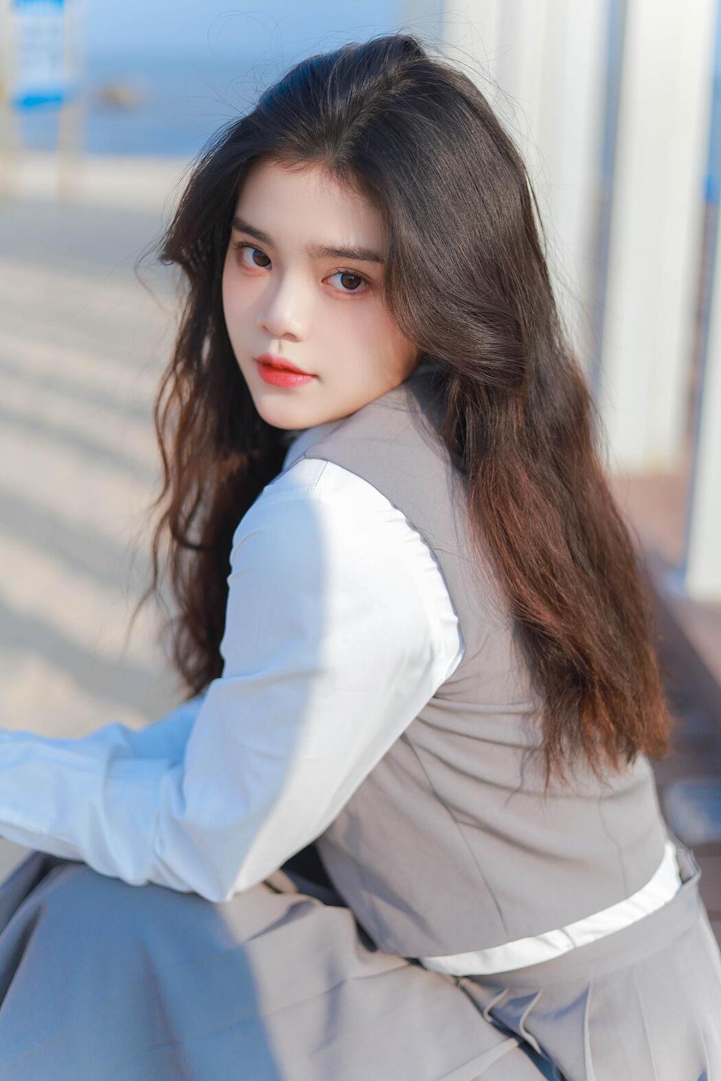 YiTuYu艺图语 Vol.2499 Ding Hang