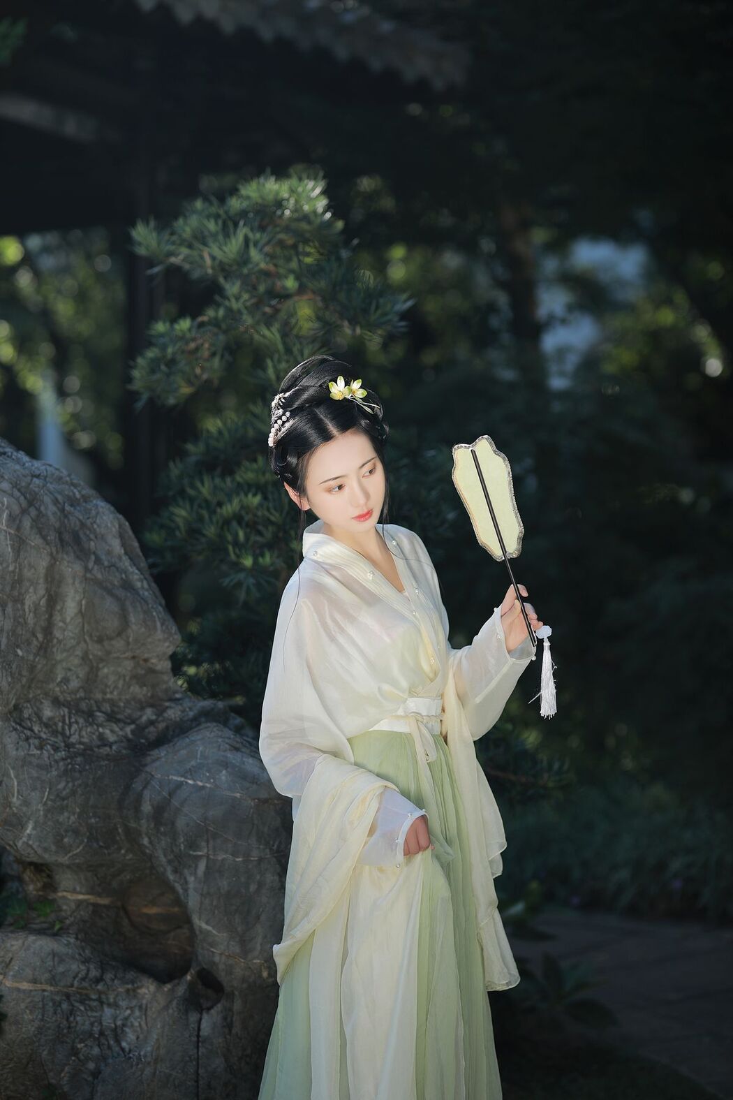 YiTuYu艺图语 Vol.2572 Yu Jin