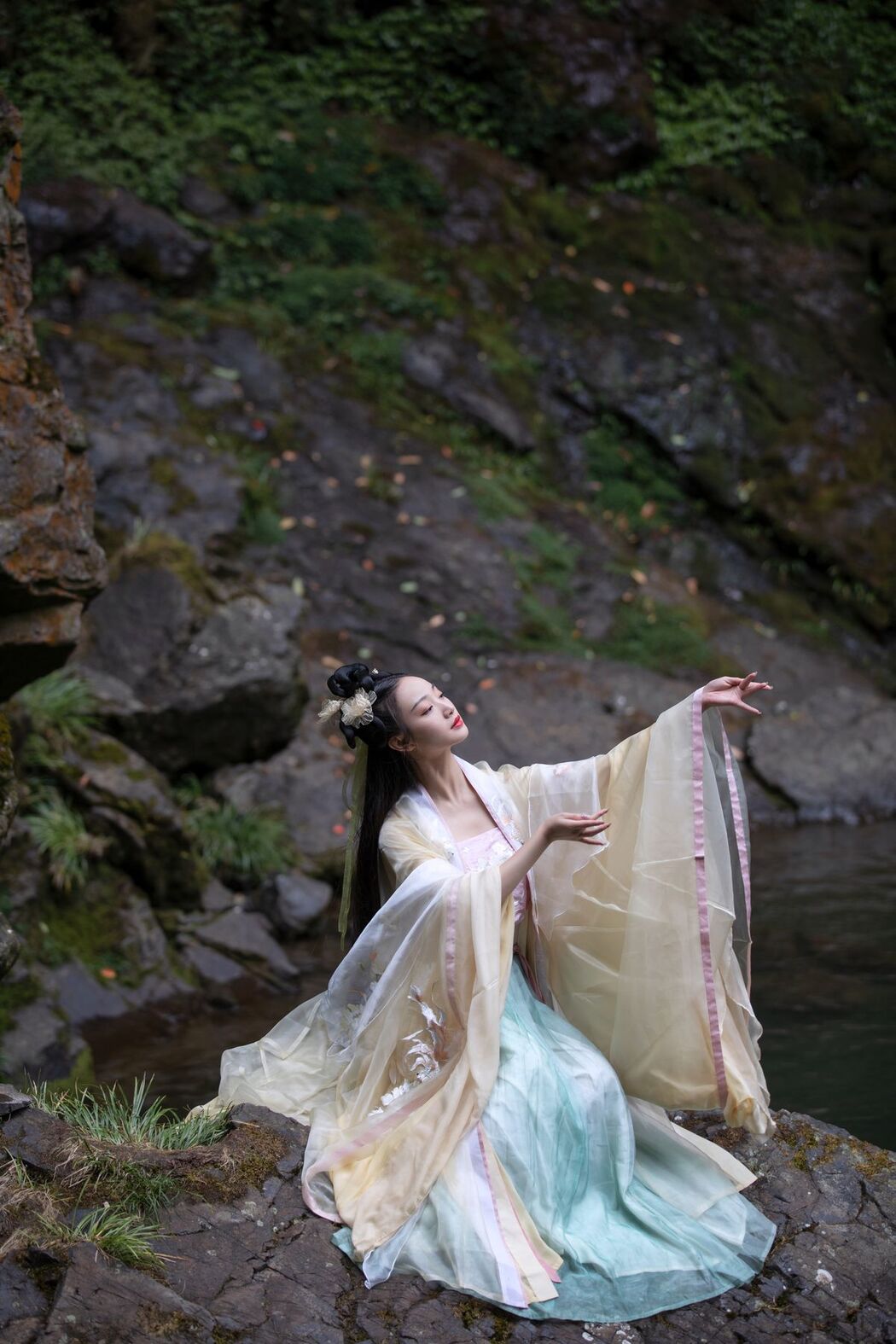 YiTuYu艺图语 Vol.2568 Ling Zi Xi