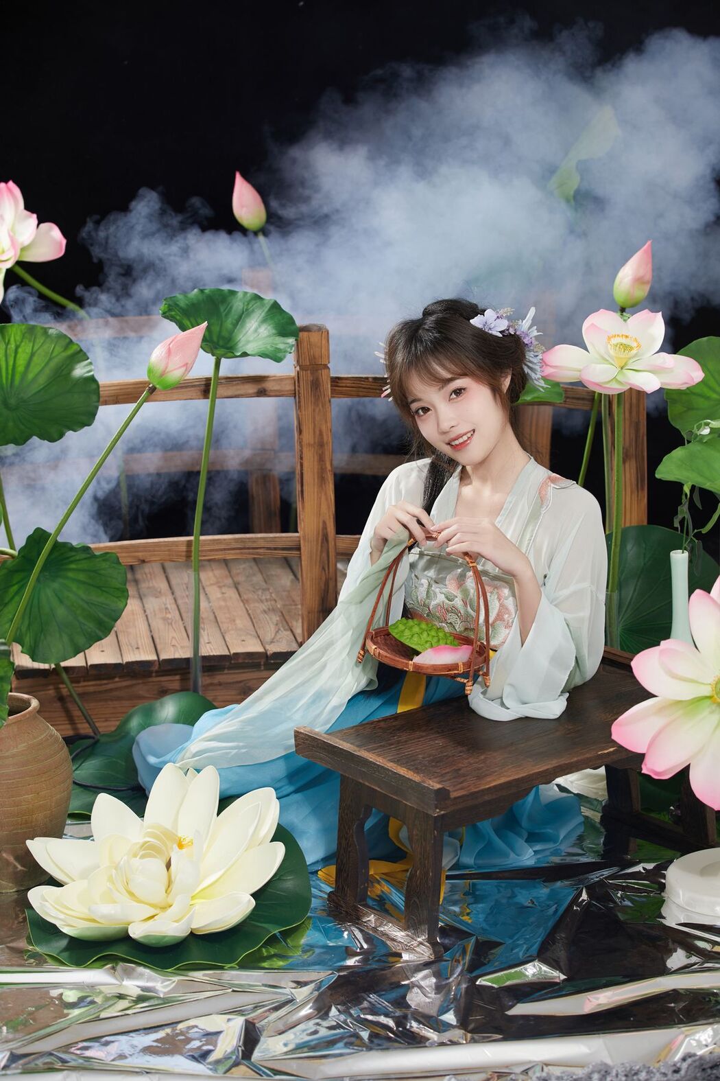YiTuYu艺图语 Vol.2556 Xiao Wei Ren Er