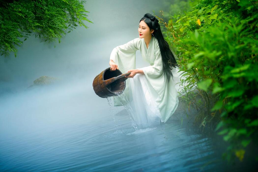 YiTuYu艺图语 Vol.2492 Min Min