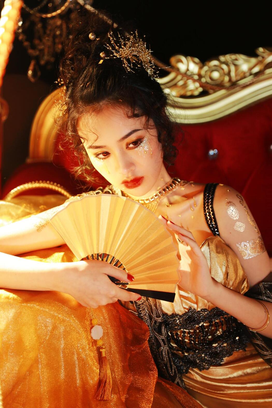 YiTuYu艺图语 Vol.2496 Xiang Ze Xi Zi