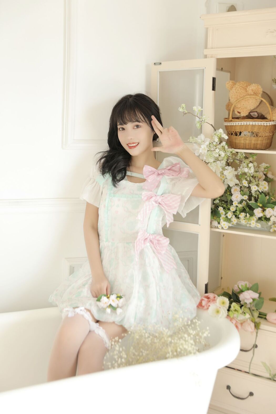 YiTuYu艺图语 Vol.2587 Xiao Wei Ren Er