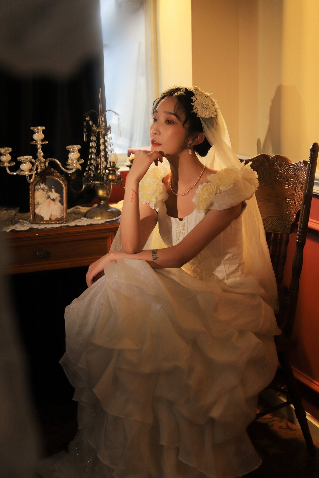 YiTuYu艺图语 Vol.2601 Lei Meng Ying