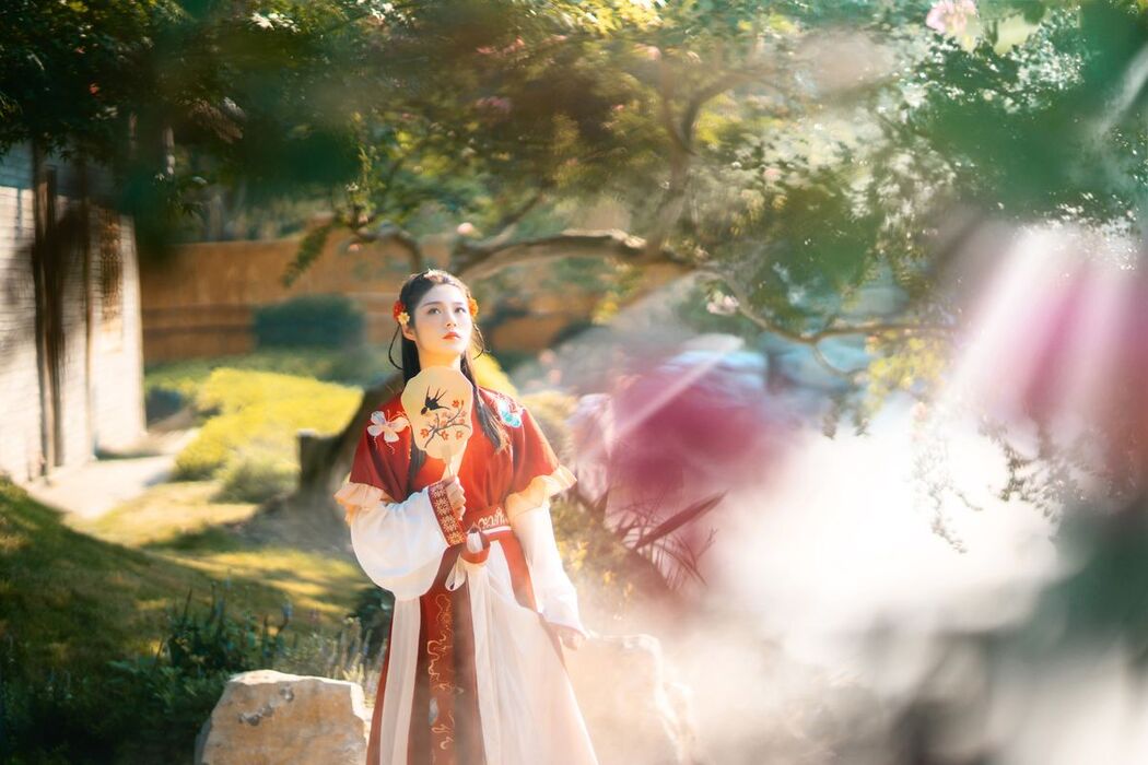 YiTuYu艺图语 Vol.2544 Qin Ko
