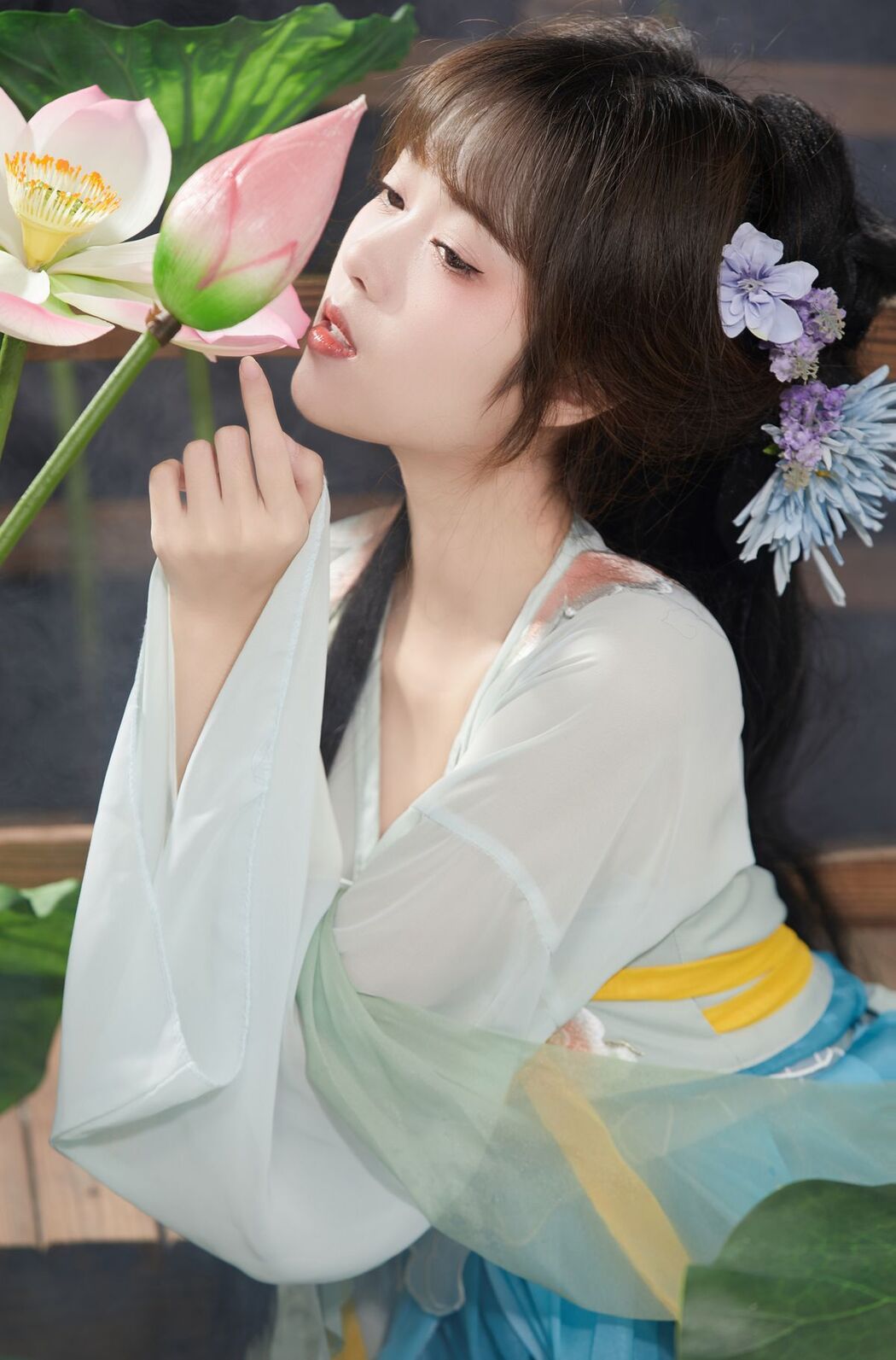 YiTuYu艺图语 Vol.2556 Xiao Wei Ren Er