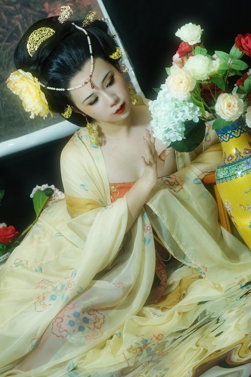 YiTuYu艺图语 Vol.2501 Yi Zhi Gao Gao