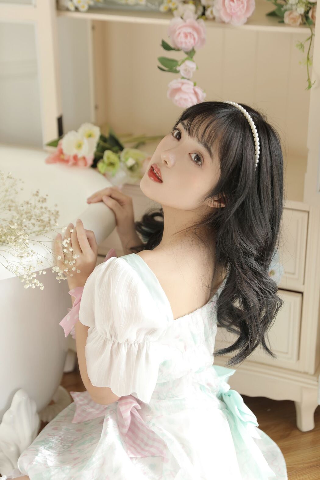 YiTuYu艺图语 Vol.2587 Xiao Wei Ren Er