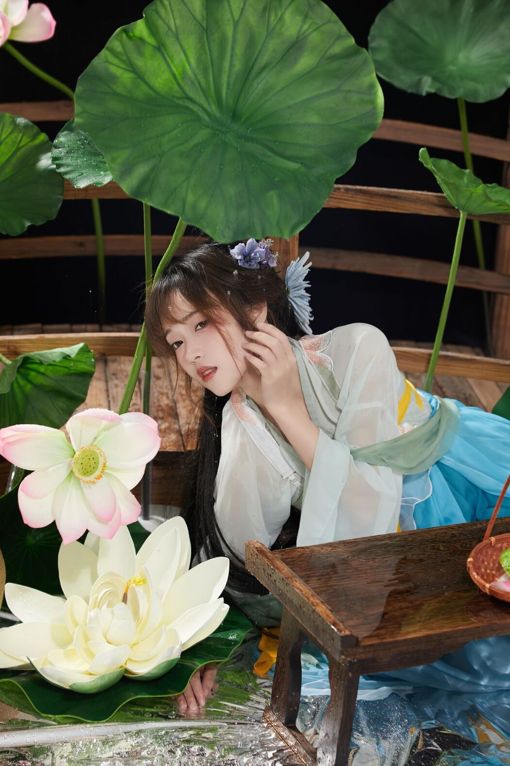 YiTuYu艺图语 Vol.2556 Xiao Wei Ren Er