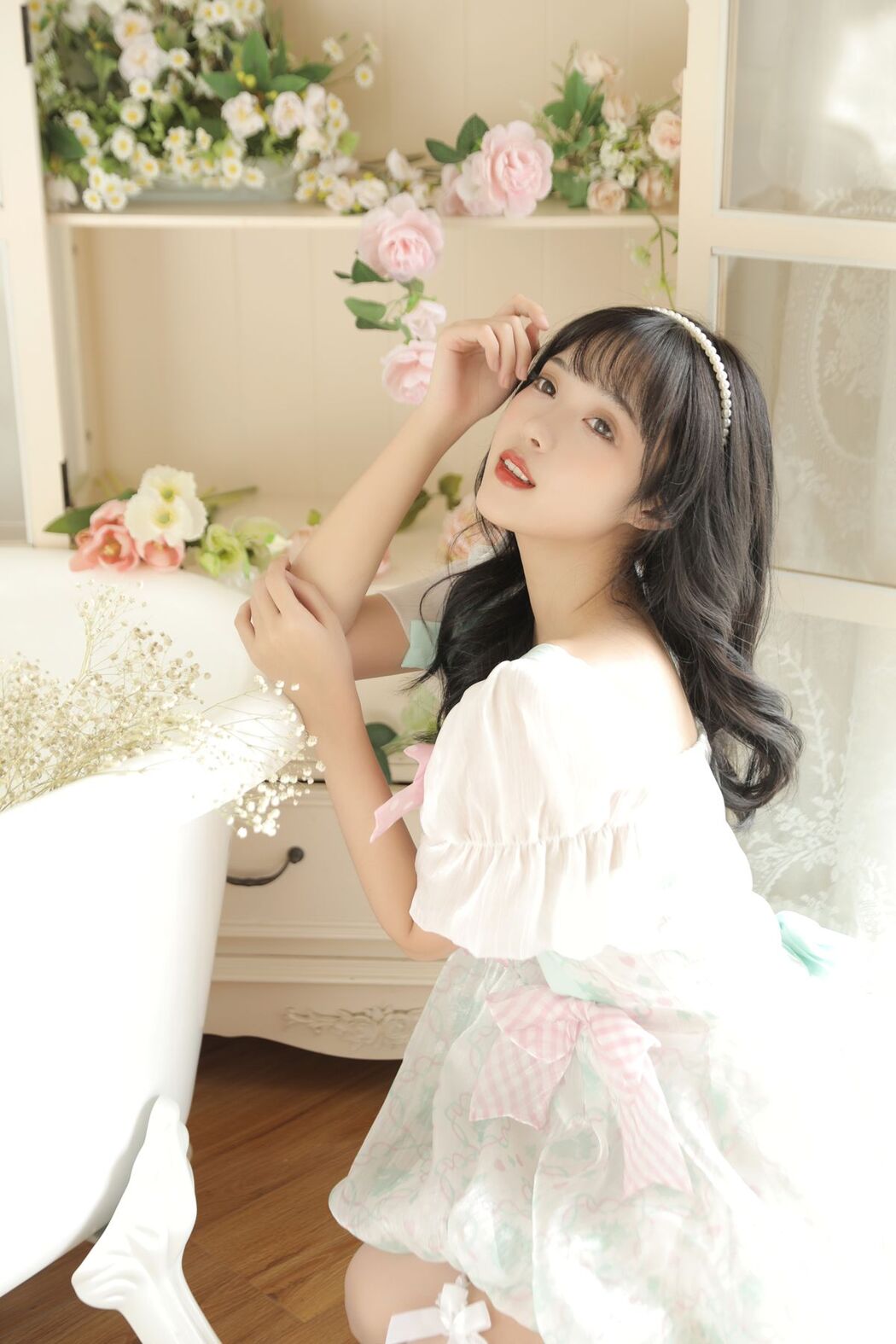 YiTuYu艺图语 Vol.2587 Xiao Wei Ren Er