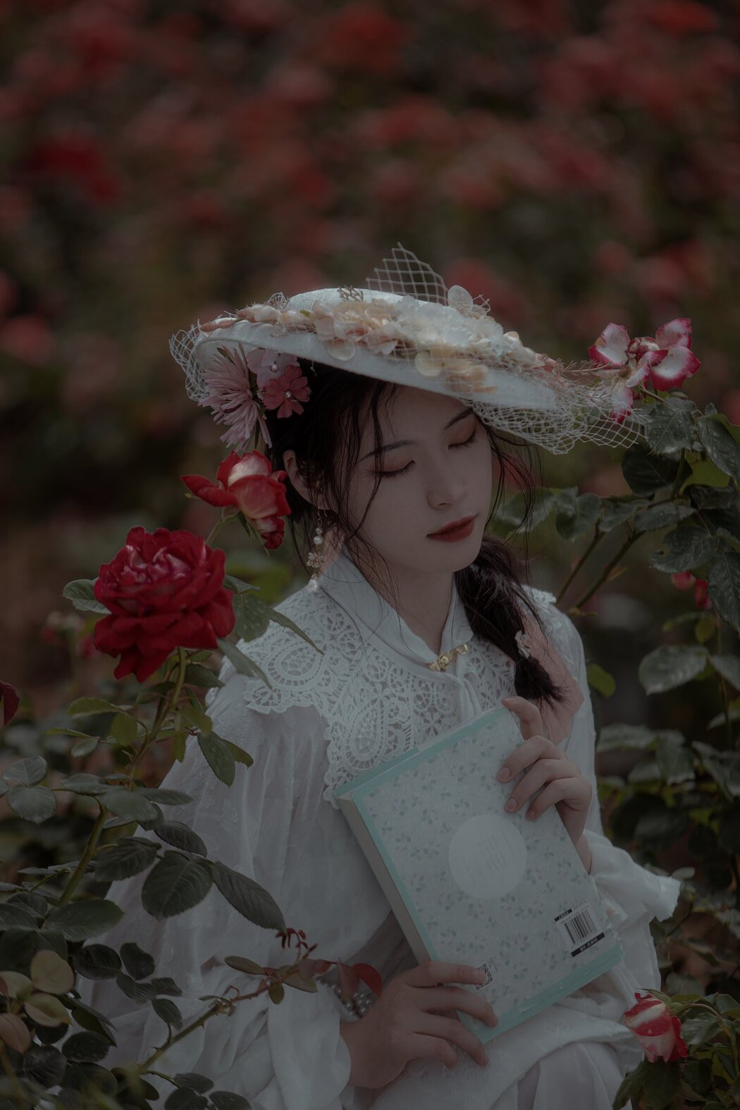 YiTuYu艺图语 Vol.2606 Nu Li Ban Zhuan De Shuang He