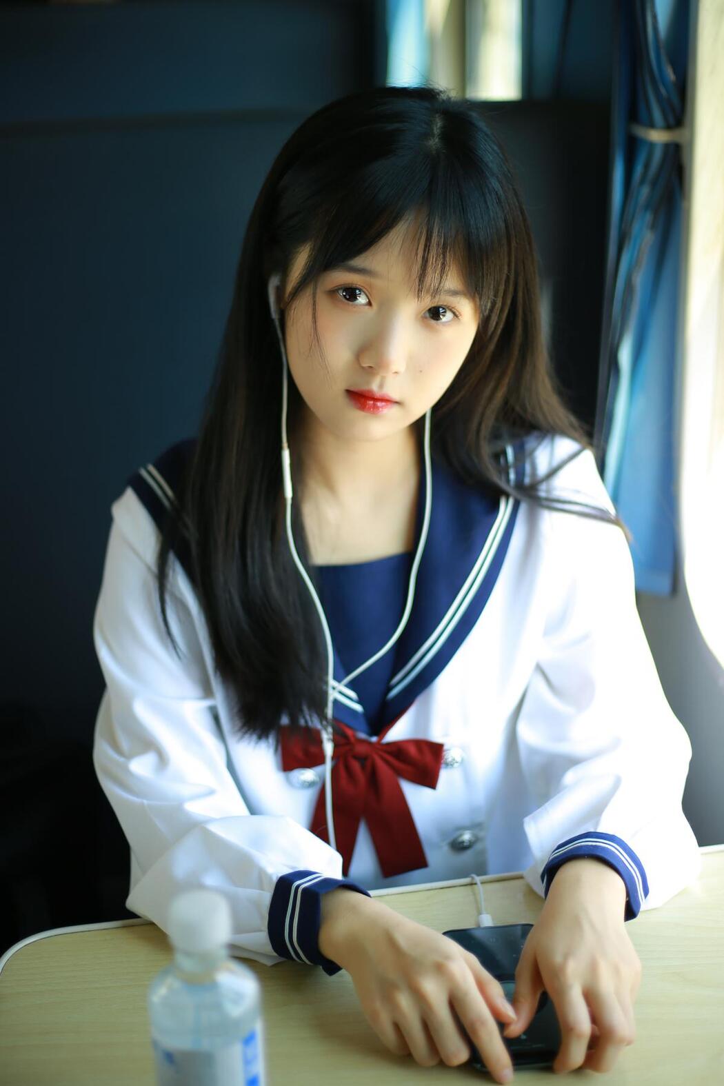 YiTuYu艺图语 Vol.2502 Zhi Chun He