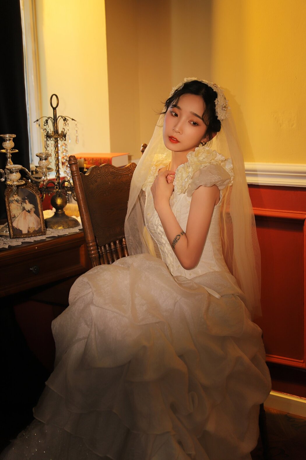 YiTuYu艺图语 Vol.2601 Lei Meng Ying