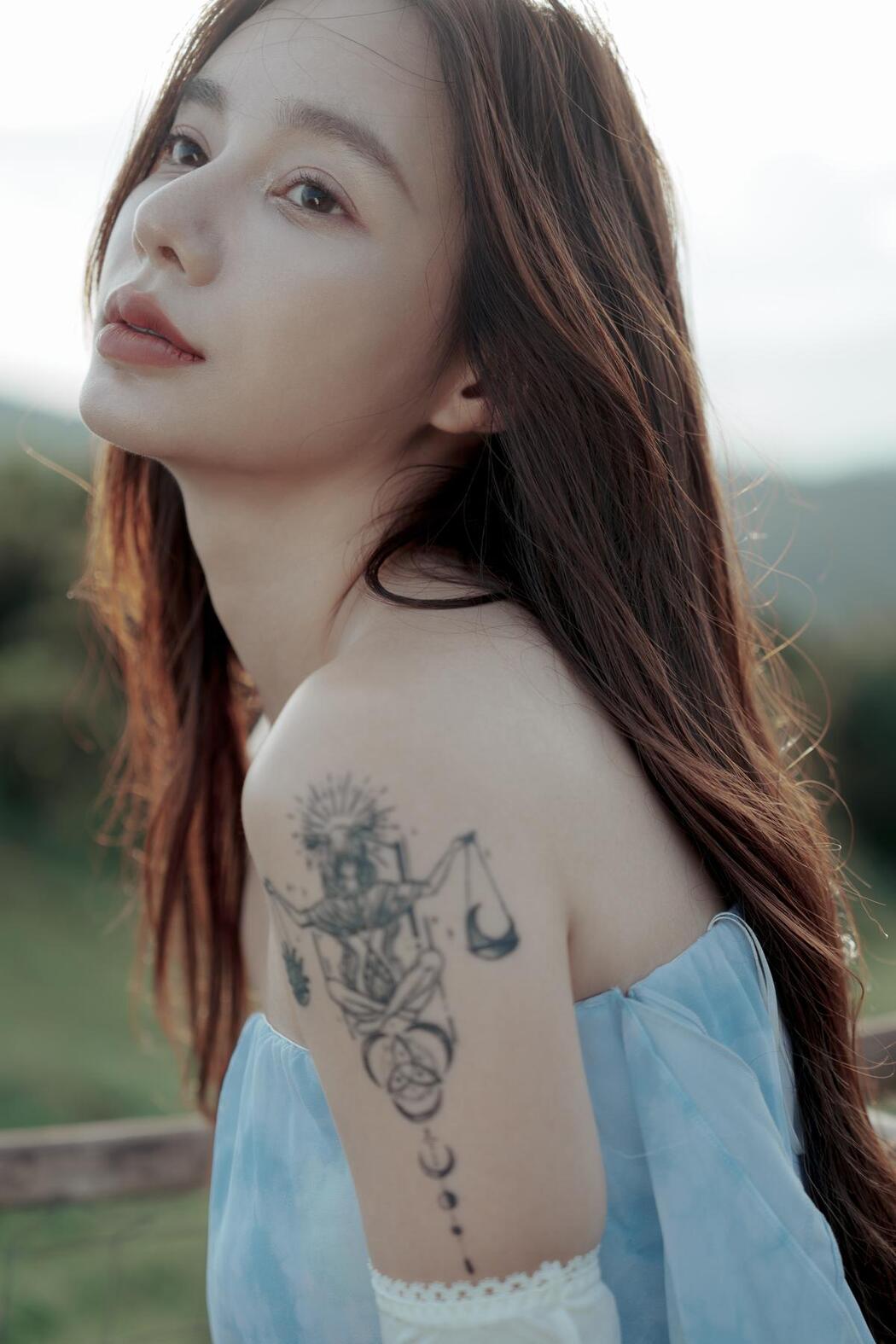 YiTuYu艺图语 Vol.2489 Shu Wen Tong Xue