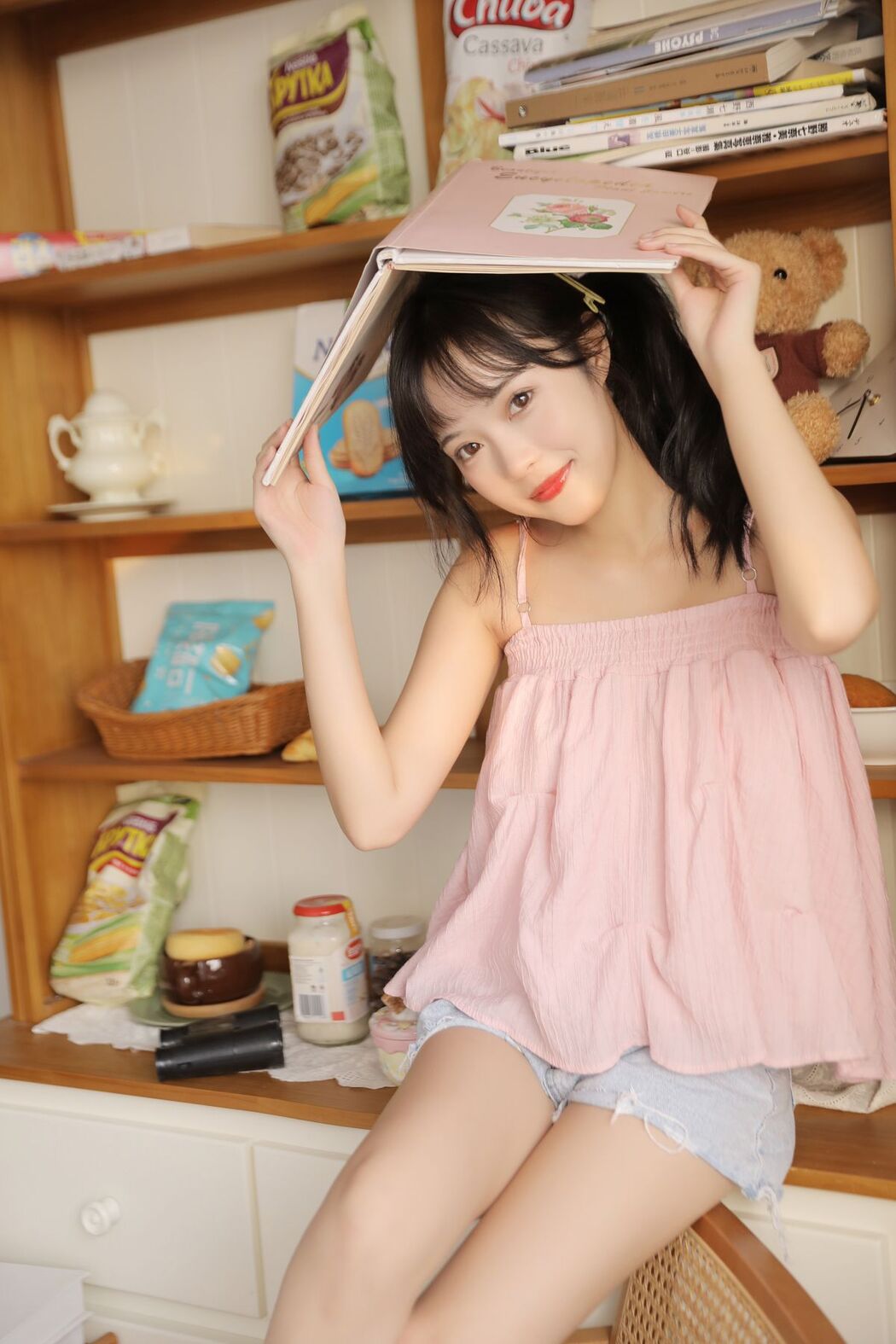 YiTuYu艺图语 Vol.2567 Xiao Wei Ren Er