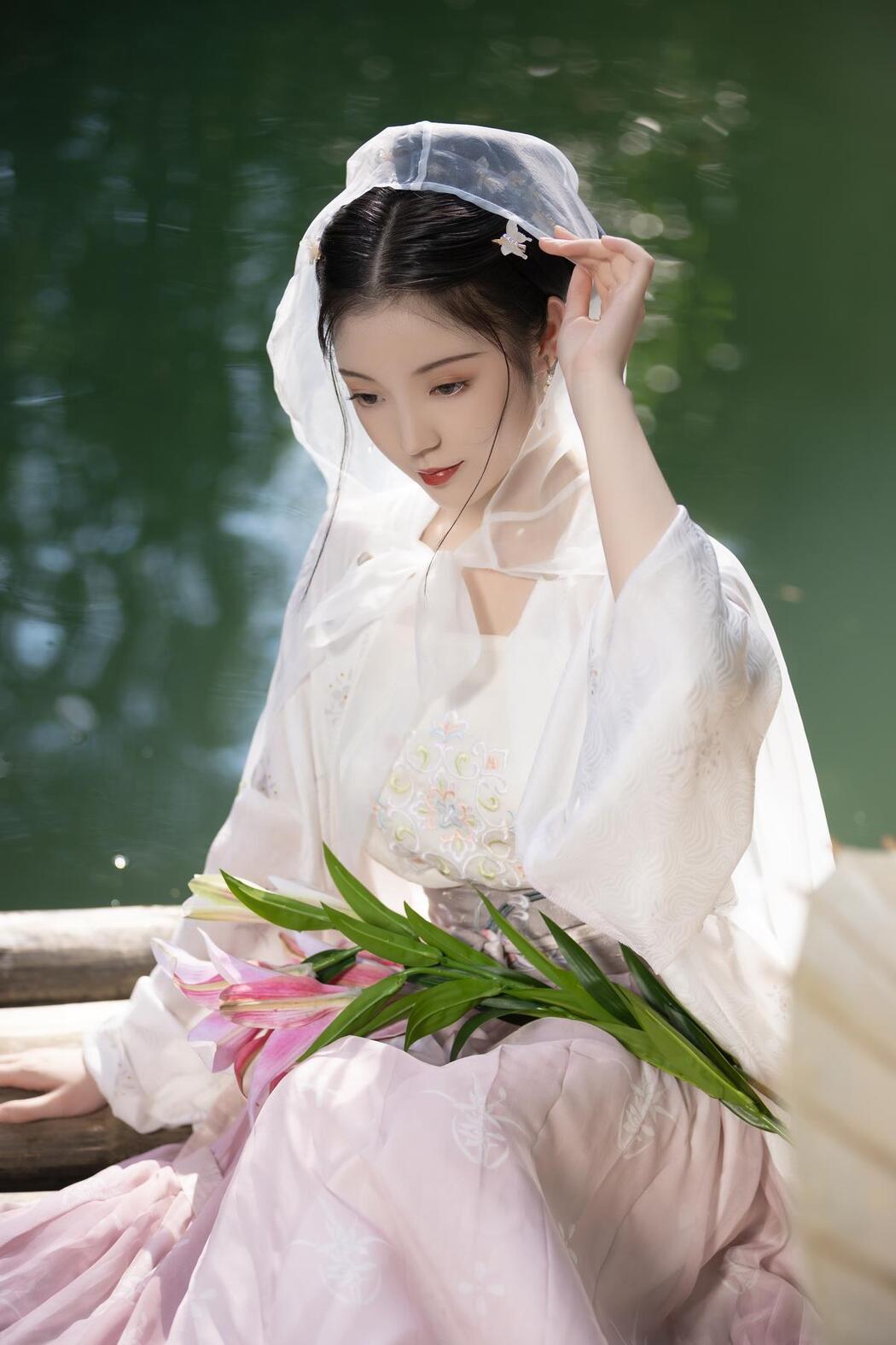 YiTuYu艺图语 Vol.2510 Qi Ni Si Mao