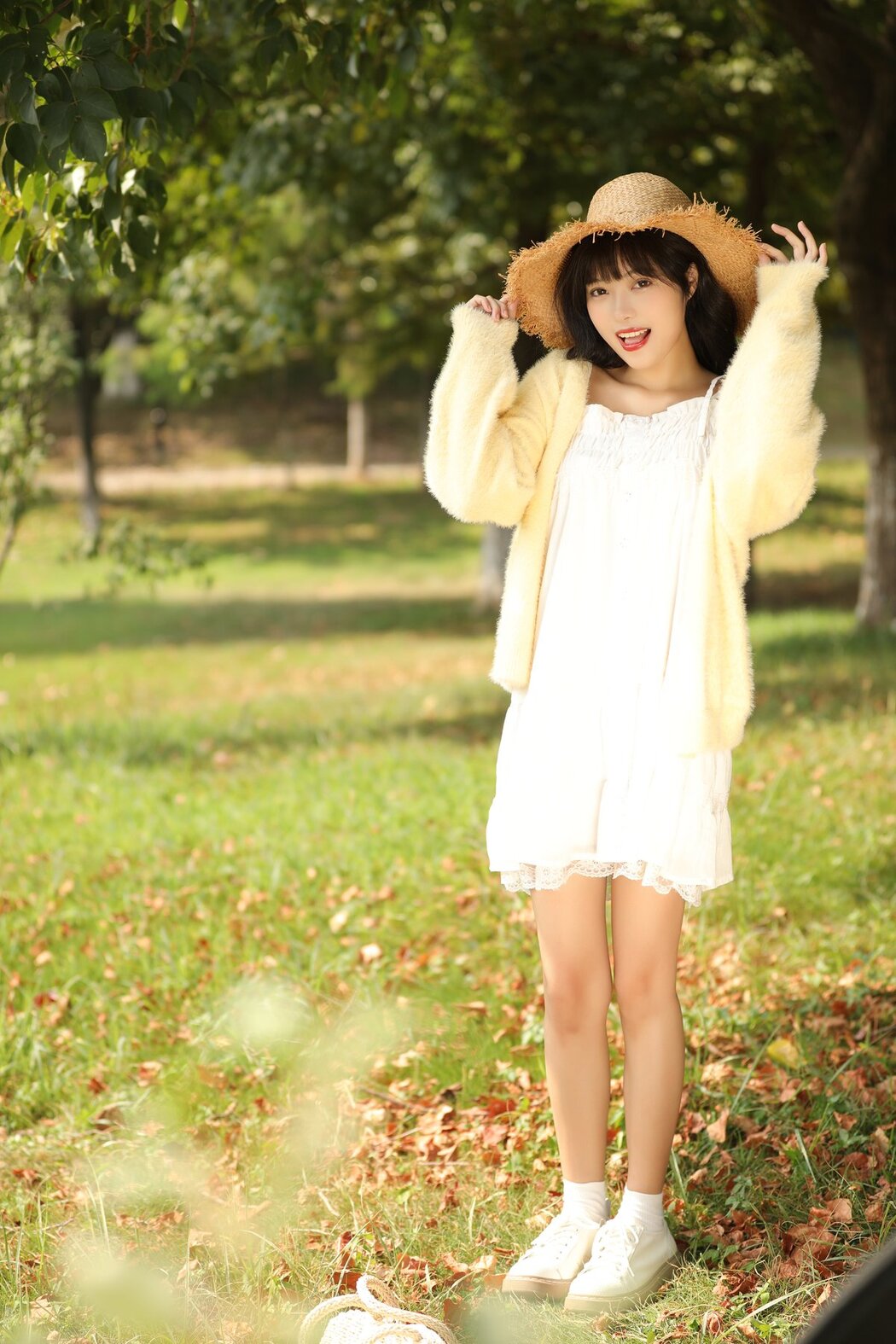 YiTuYu艺图语 Vol.2608 Xiao Wei Ren Er