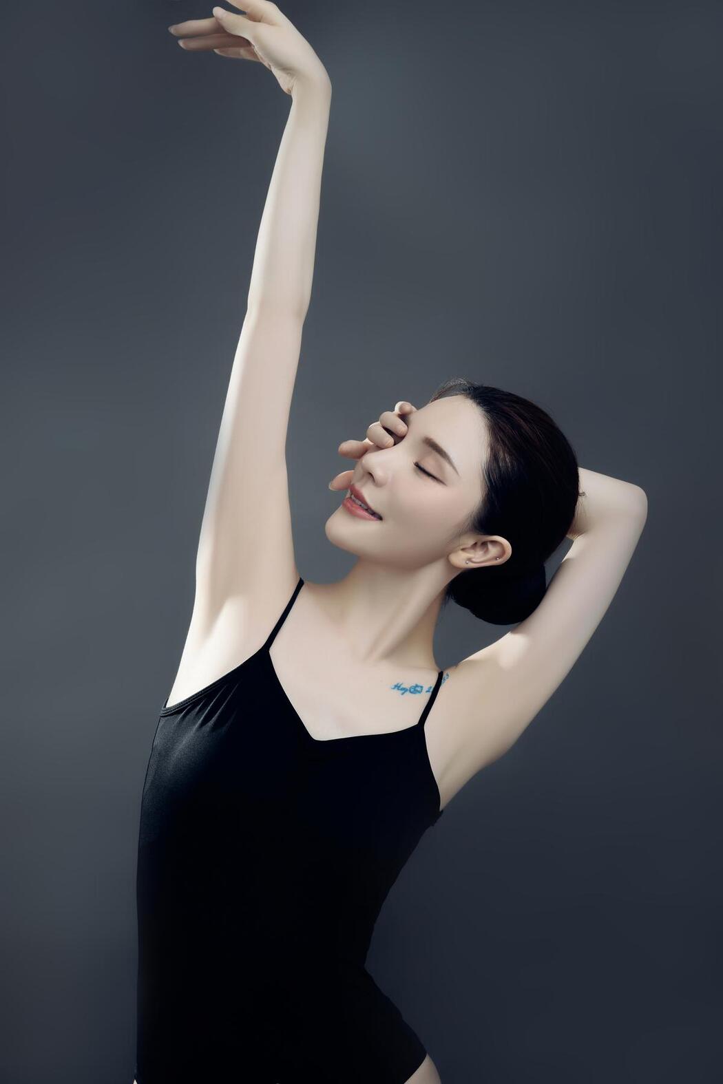 YiTuYu艺图语 Vol.2511 Ao Jiao Jun