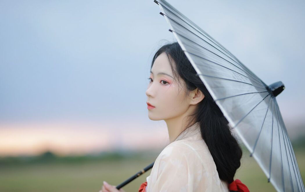 YiTuYu艺图语 Vol.2579 Luo Hua Ren Du Li