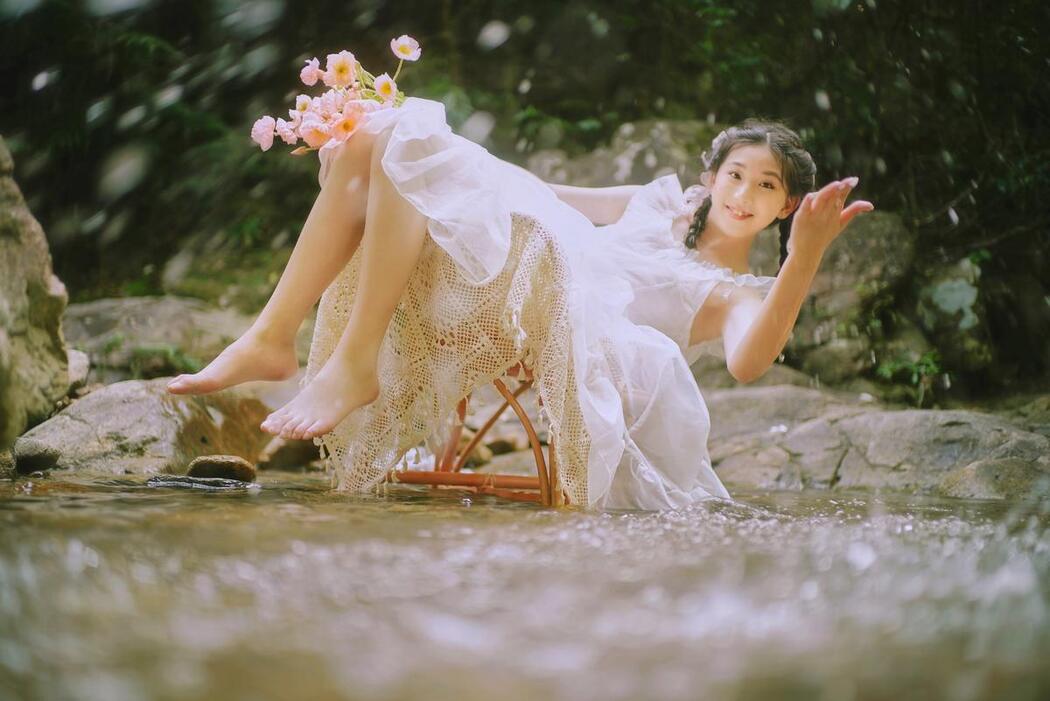 YiTuYu艺图语 Vol.2495 Xiao Yi