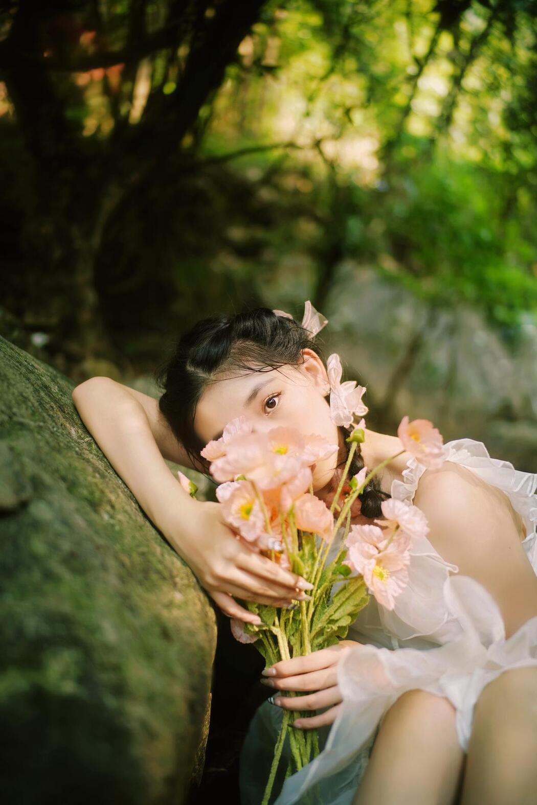 YiTuYu艺图语 Vol.2495 Xiao Yi