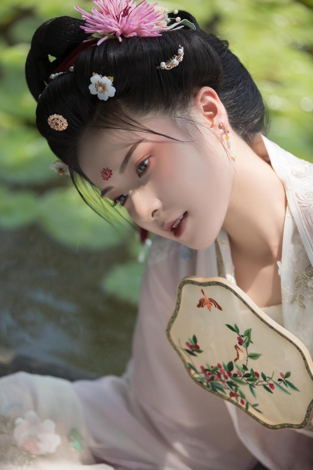 YiTuYu艺图语 Vol.2504 Yi Bei Mei Shi