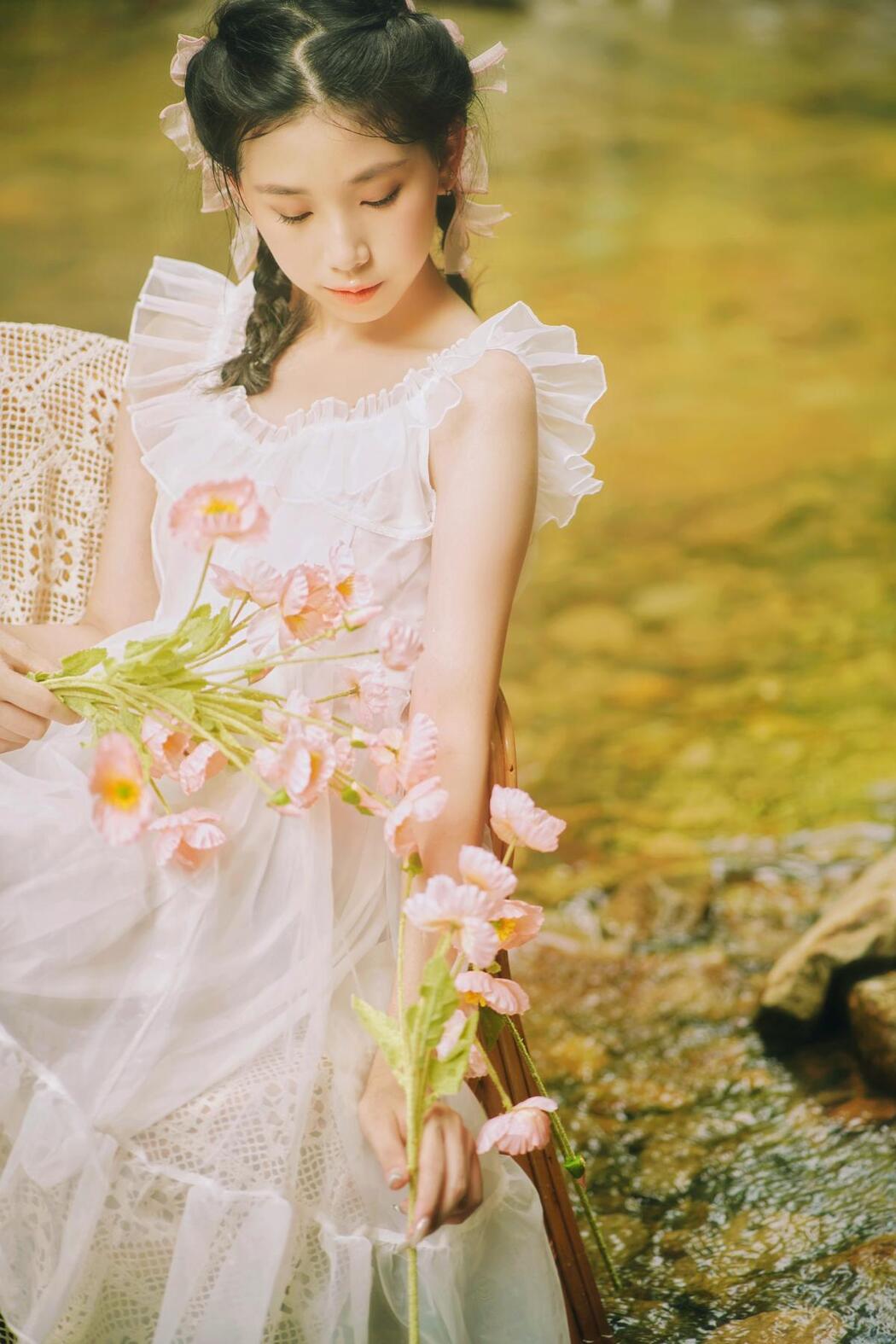 YiTuYu艺图语 Vol.2495 Xiao Yi