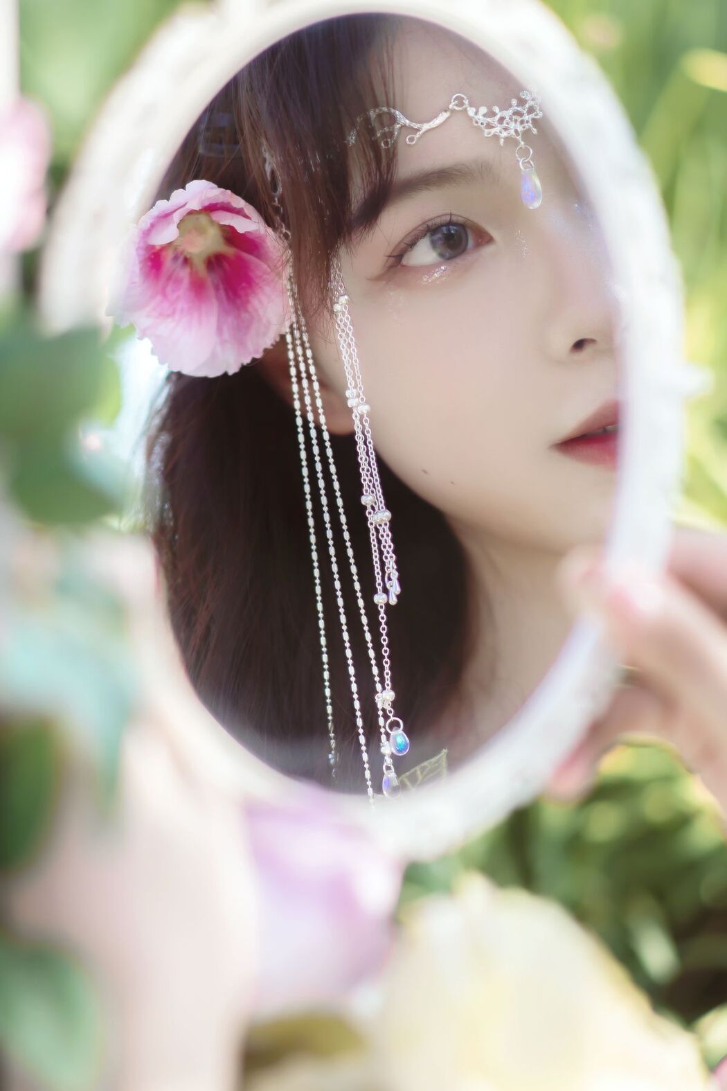 YiTuYu艺图语 Vol.2591 Bai Bian Xiao Ying