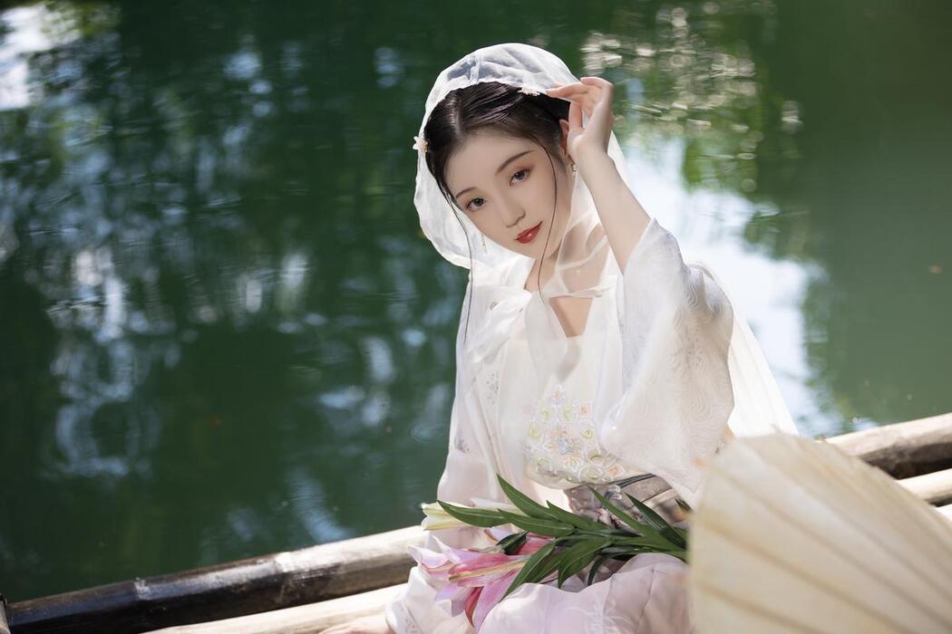YiTuYu艺图语 Vol.2510 Qi Ni Si Mao