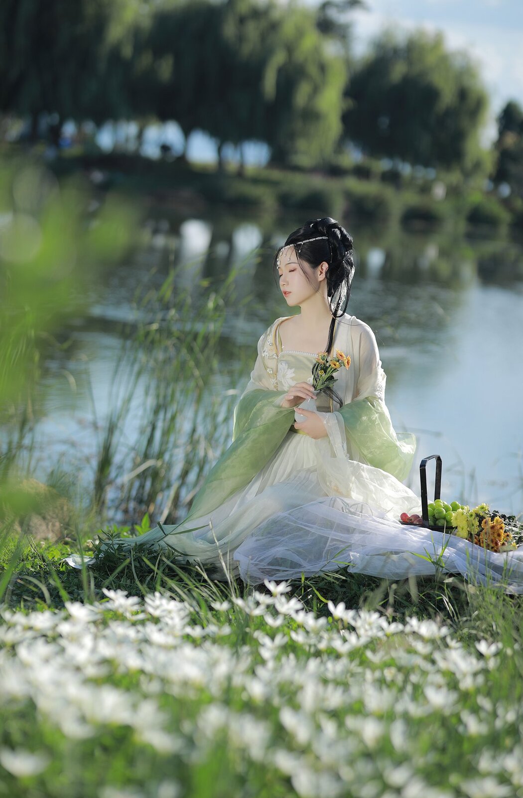YiTuYu艺图语 Vol.2616 Luo Hua Ren Du Li