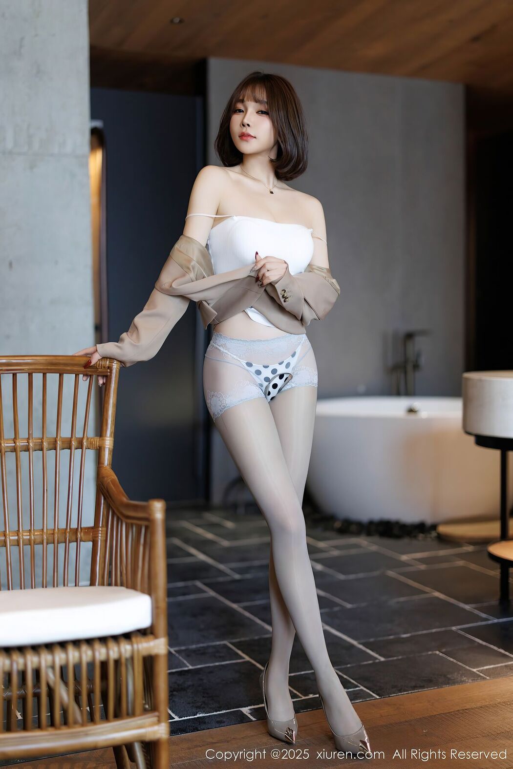 XiuRen秀人网 No.9844 Xu Li Zhi Booty