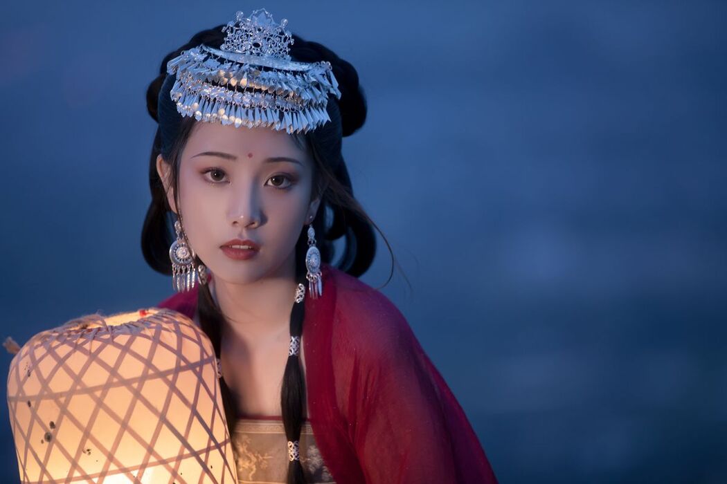 YiTuYu艺图语 Vol.2574 Zhi Zhi Qi