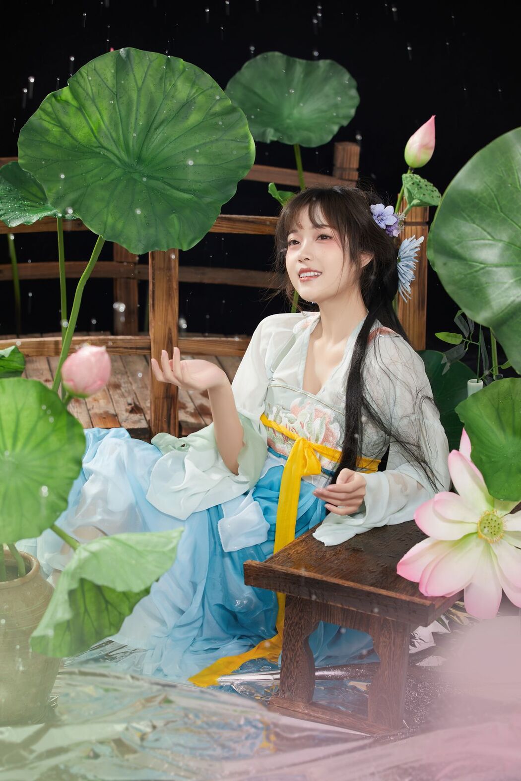 YiTuYu艺图语 Vol.2556 Xiao Wei Ren Er
