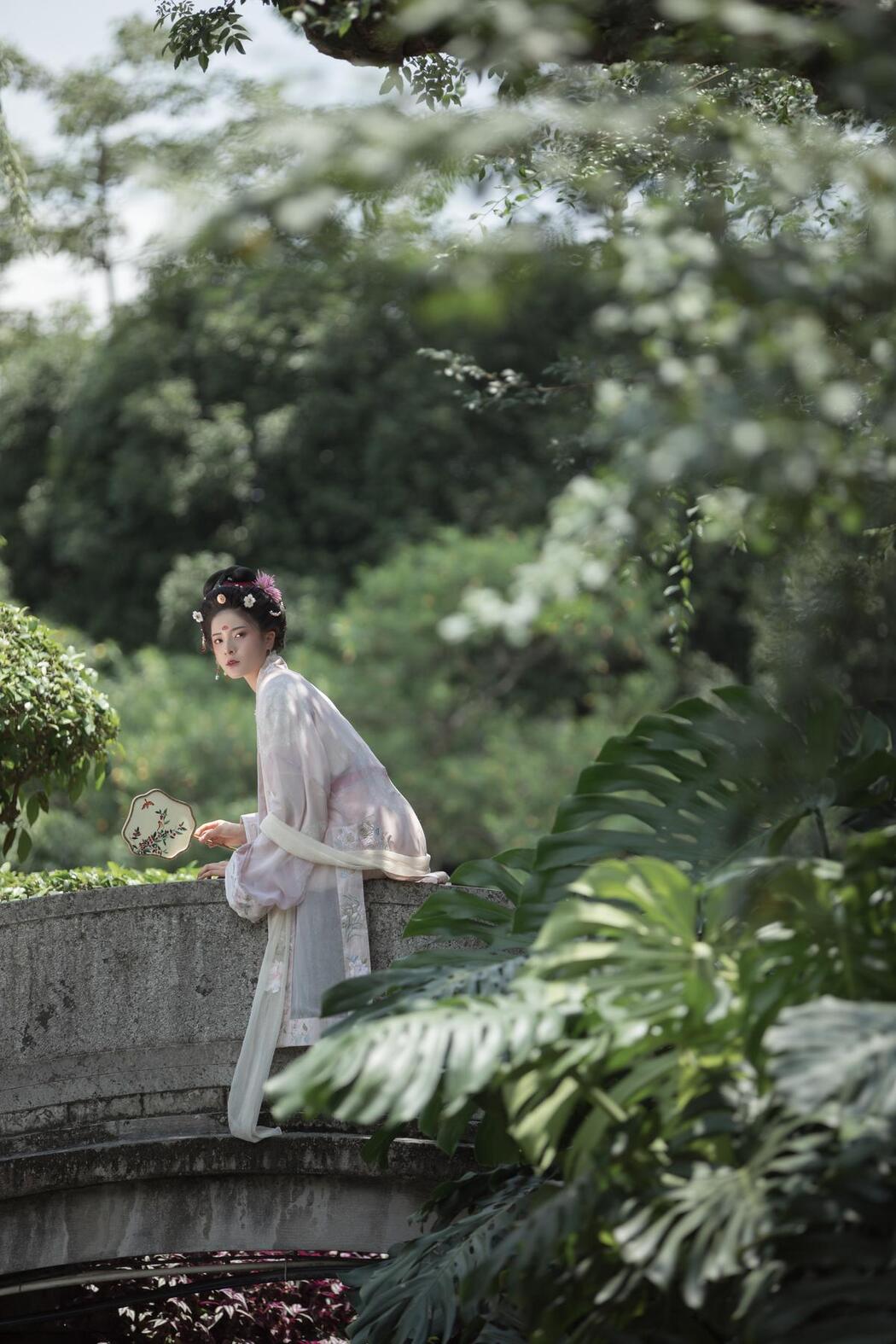 YiTuYu艺图语 Vol.2504 Yi Bei Mei Shi