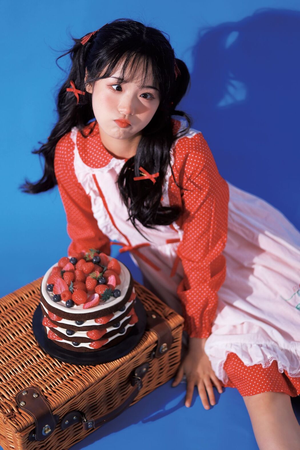 YiTuYu艺图语 Vol.2518 Zhi Chun He