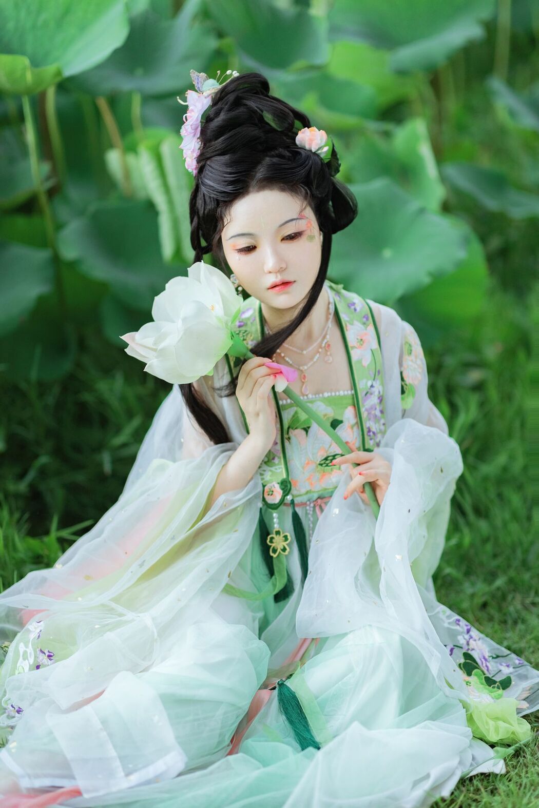 YiTuYu艺图语 Vol.2545 Lu Lu Haley