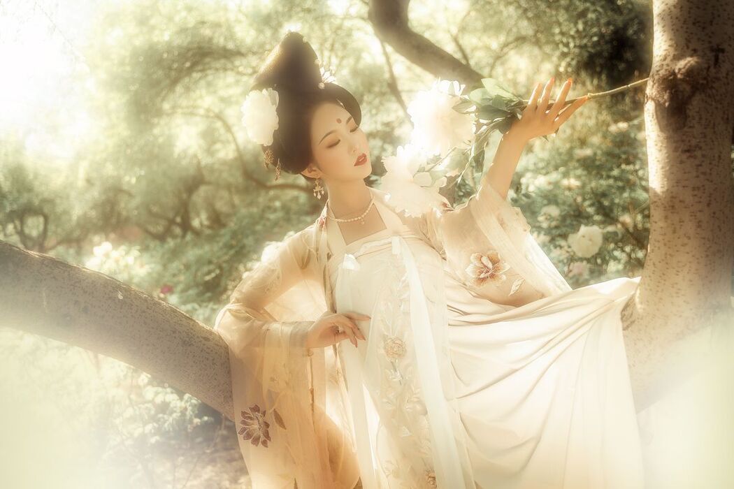 YiTuYu艺图语 Vol.2531 Bi Mo Xia Ci Hou