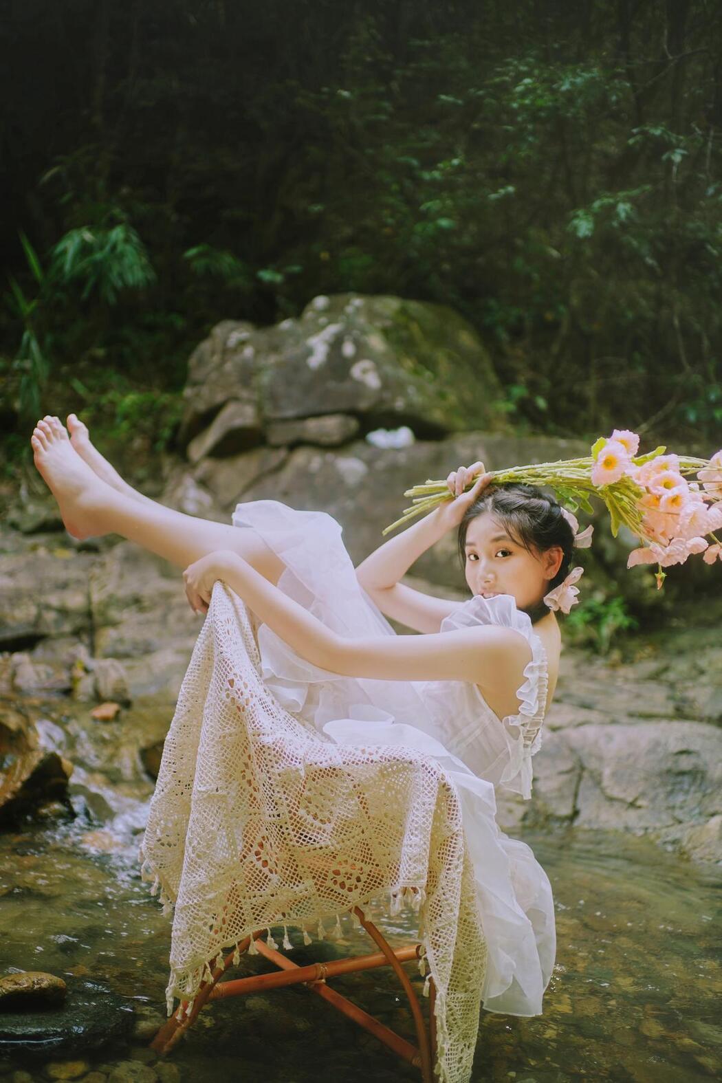 YiTuYu艺图语 Vol.2495 Xiao Yi