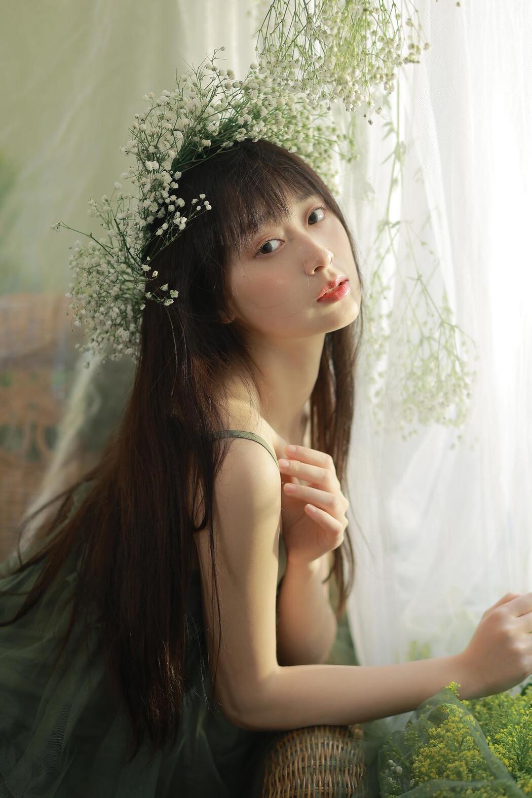 YiTuYu艺图语 Vol.2490 Xiang Qi 77