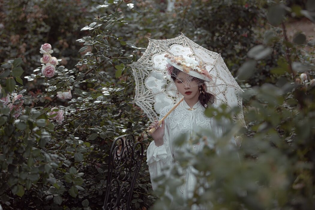 YiTuYu艺图语 Vol.2606 Nu Li Ban Zhuan De Shuang He