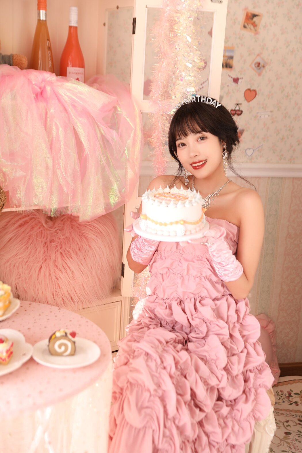 YiTuYu艺图语 Vol.2694 Xiao Wei Ren Er